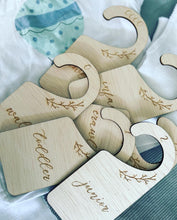 Load image into Gallery viewer, Baby Clothes Separator