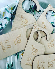 Load image into Gallery viewer, Baby Clothes Separator