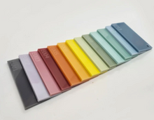 Load image into Gallery viewer, Acrylic place card with engraved name