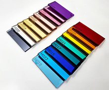 Load image into Gallery viewer, Acrylic place card with engraved name