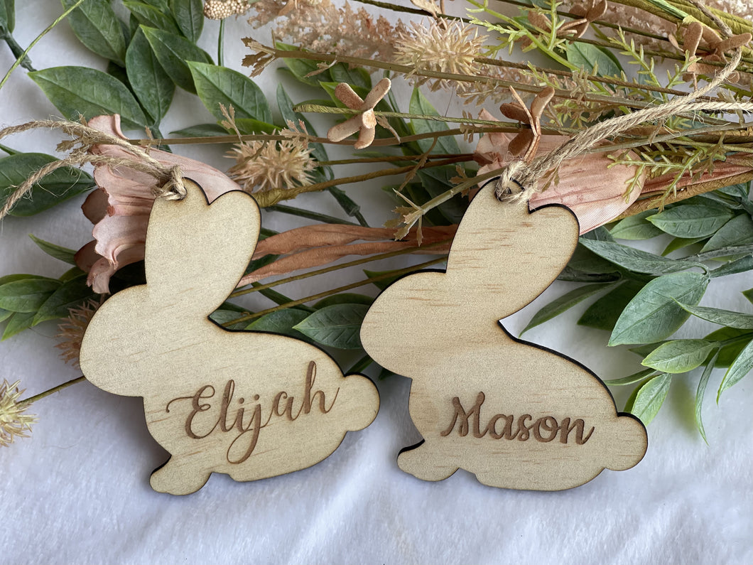 Solid bunny gift tag