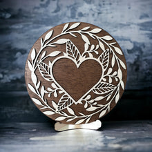 Load image into Gallery viewer, Round Floral Heart Name Stand
